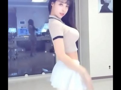 Streamer Trung Quốc gợi cảm nhảy múa  Angela Manjusaka